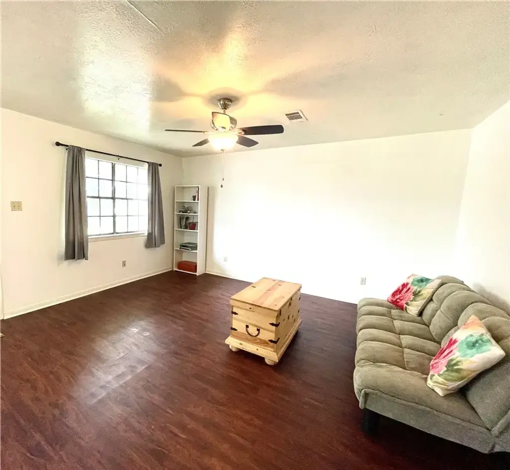 704 Navarro Drive C, College Station