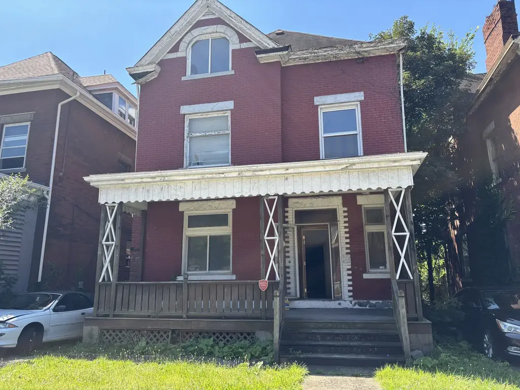 422 Charles Street, Sheraden