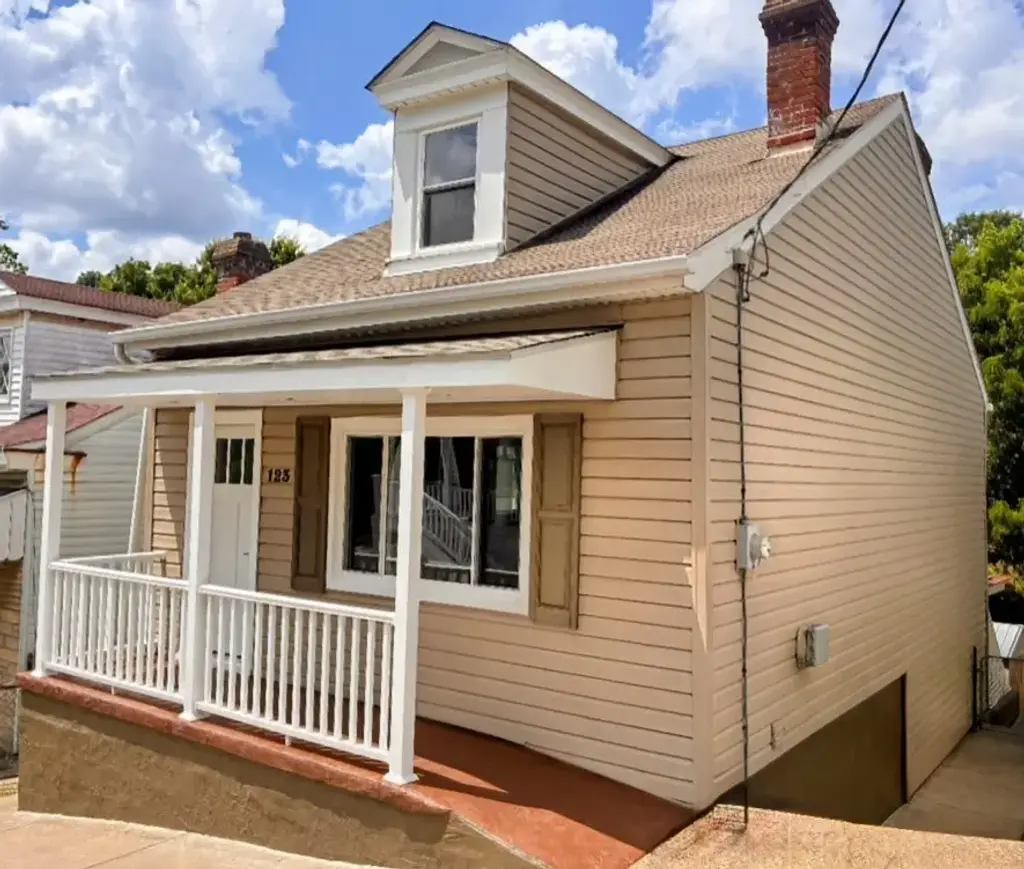 123 Frederick Street , Mt Oliver