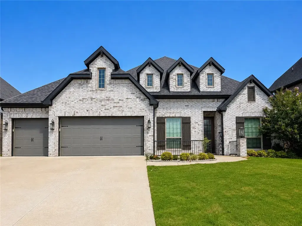 1504 Sw Hamilton Avenue, Bentonville