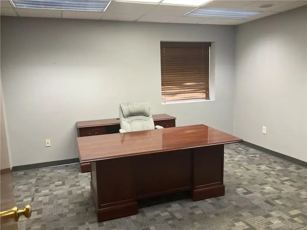 3810 Harvey 105, College Station