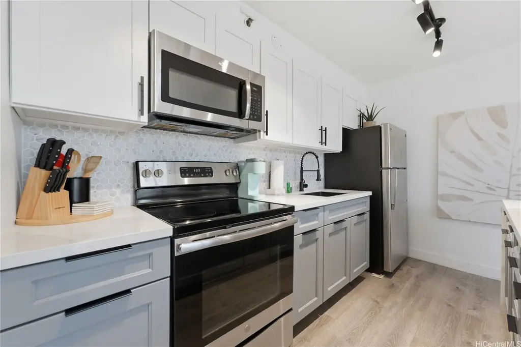 (unit #911) 201 Ohua Avenue, Honolulu