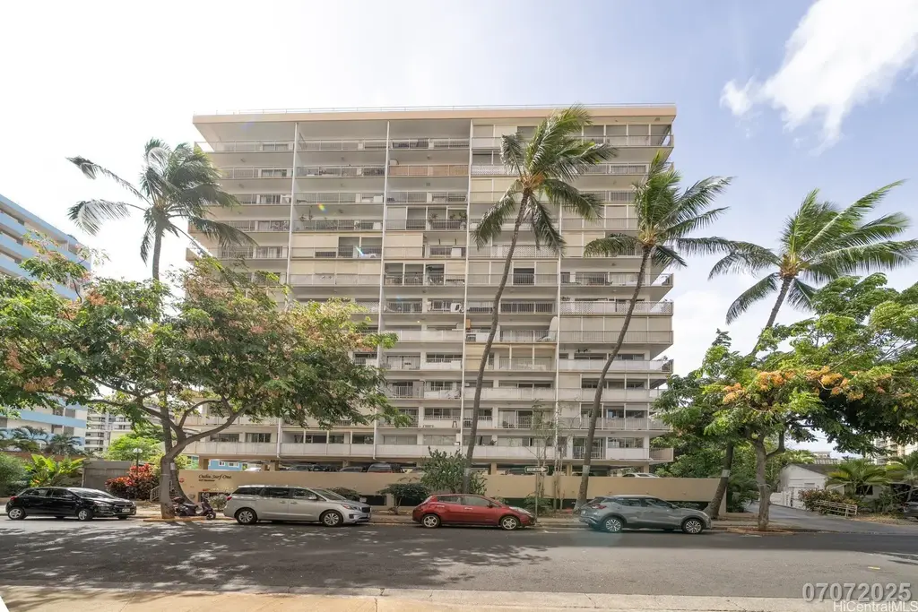 419 Keoniana Street # 501, Honolulu