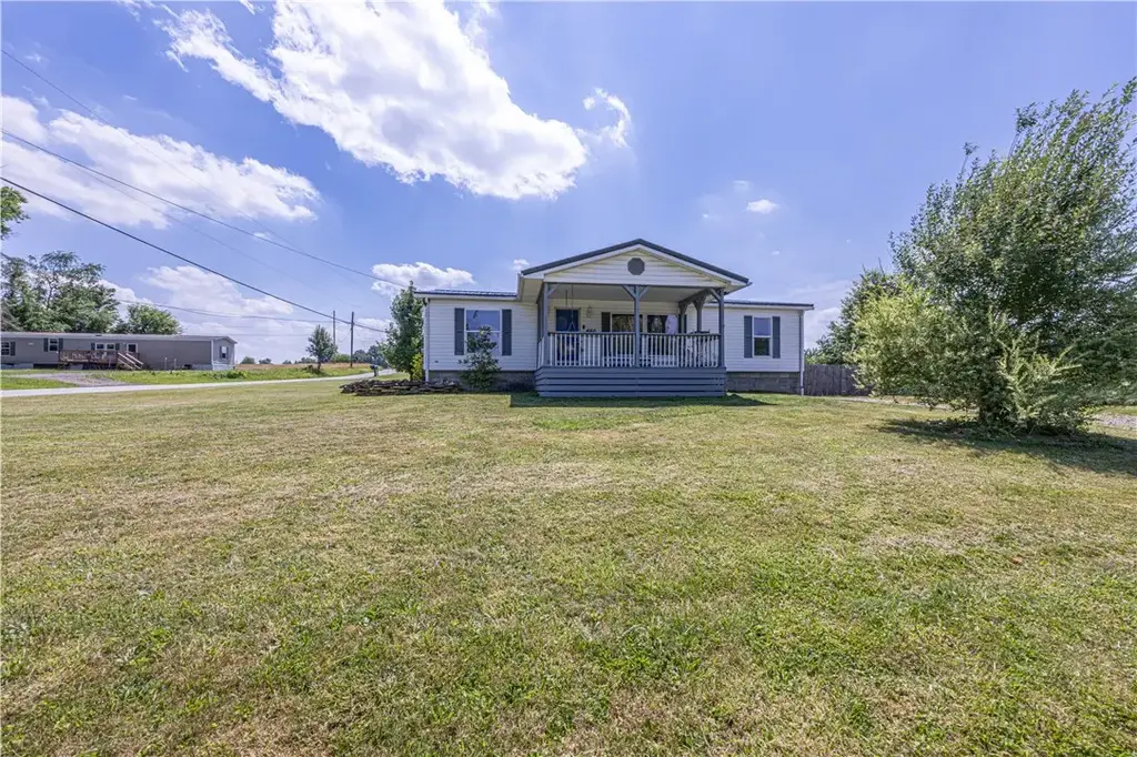 460 Nilan Hill, Springhill