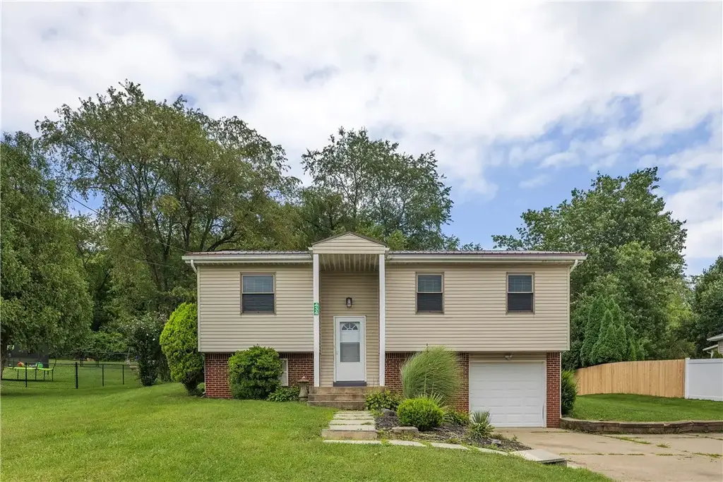 434 Route 356, Allegheny