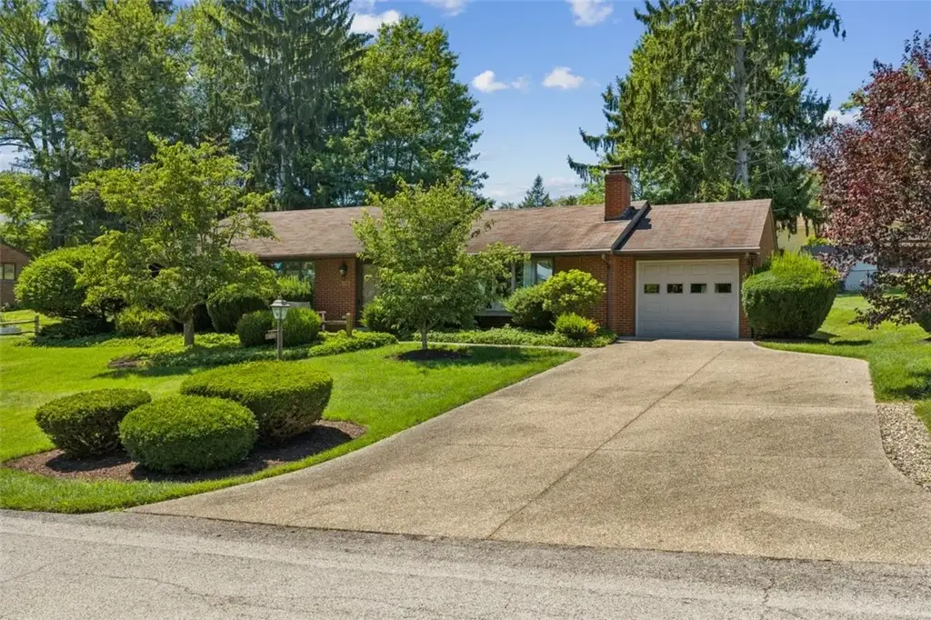 127 Allan Drive , Brighton
