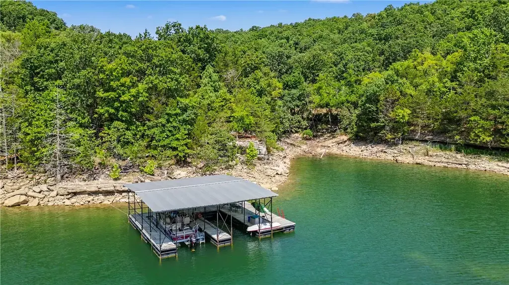 7670 Angell Road, Rogers