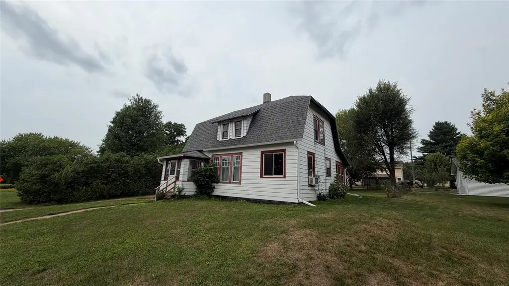236 First Avenue, Chippewa Falls