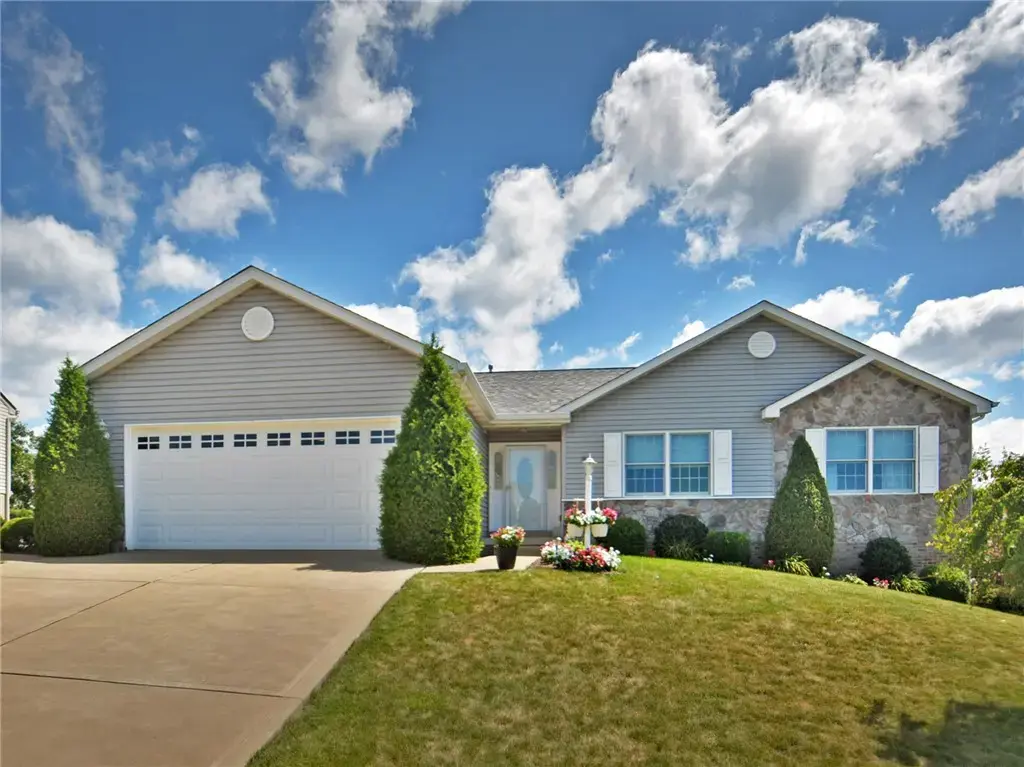 20 Patriot Court , Plum Boro