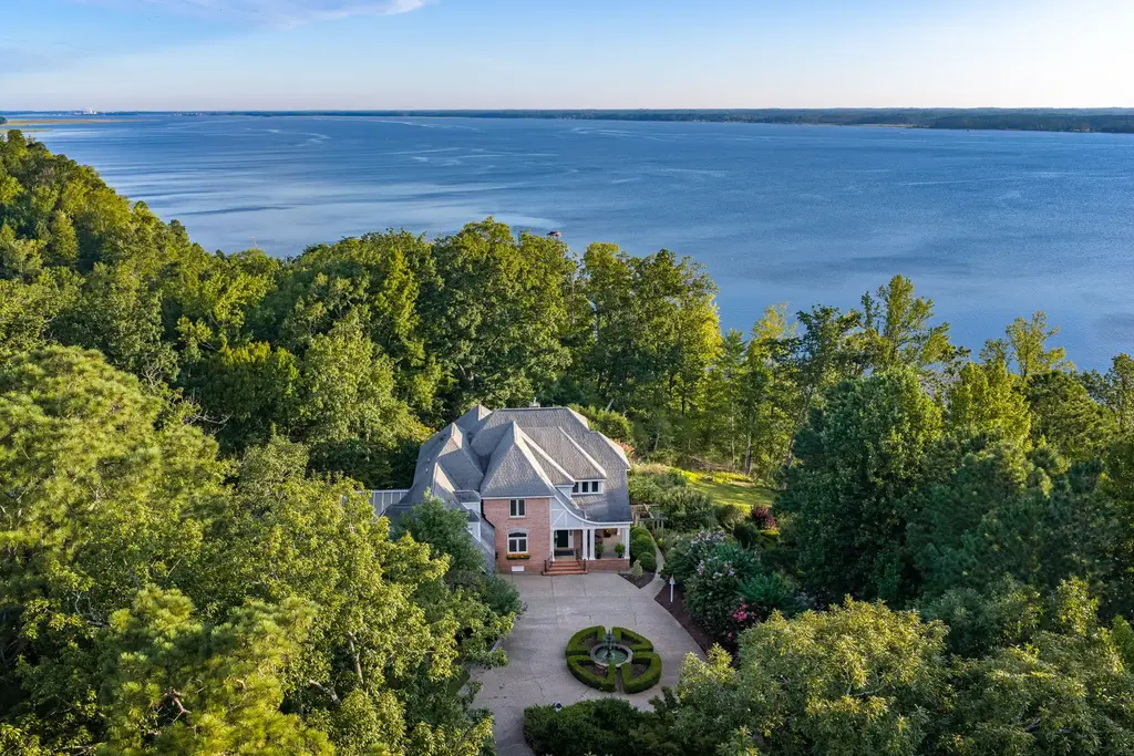 5217 Ivey Lane, Williamsburg