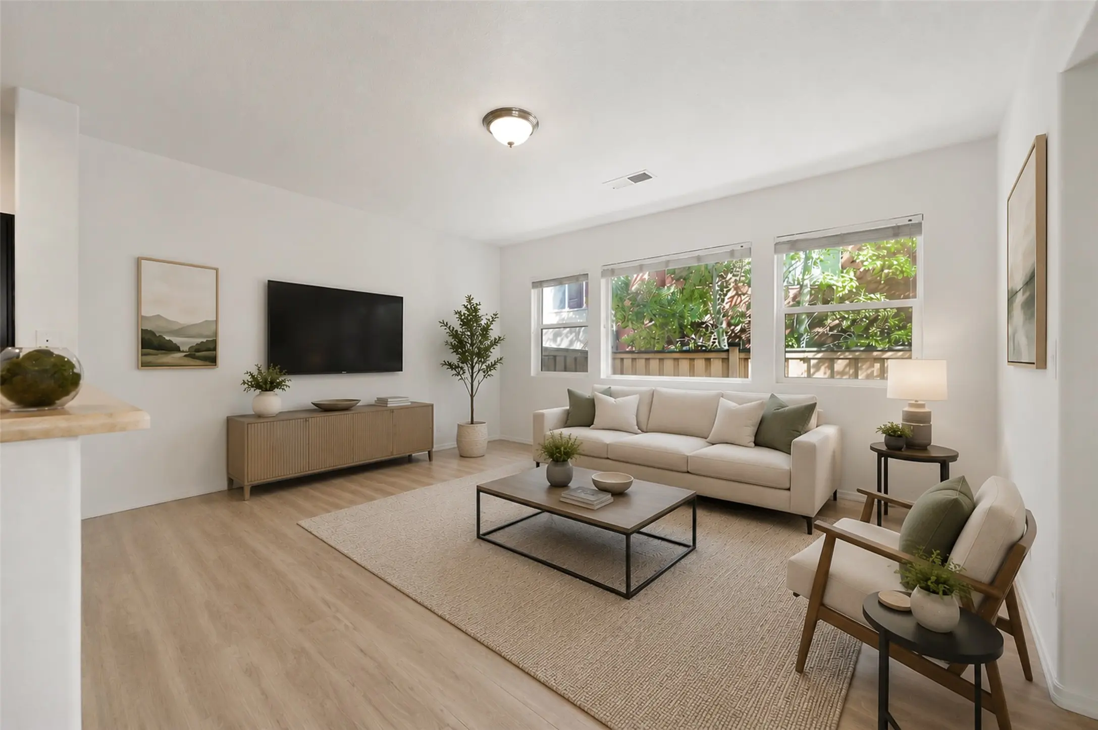 15 Scenic Mesa Road, Santa Fe