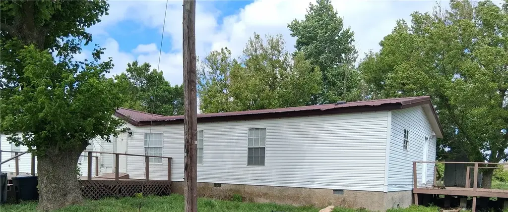 910 Sands Road, Cave Springs