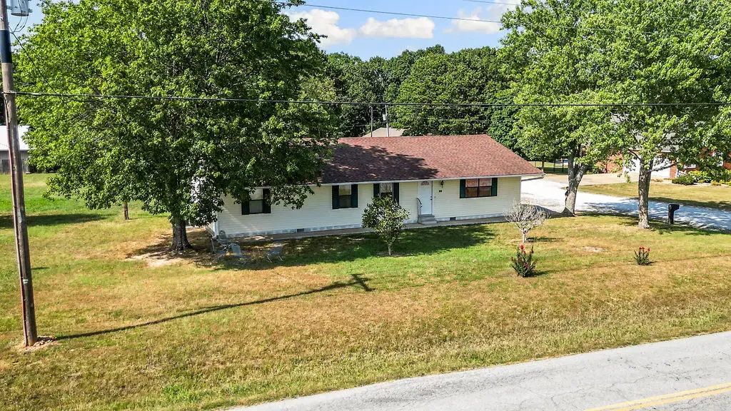 381 Little Flock Drive, Rogers