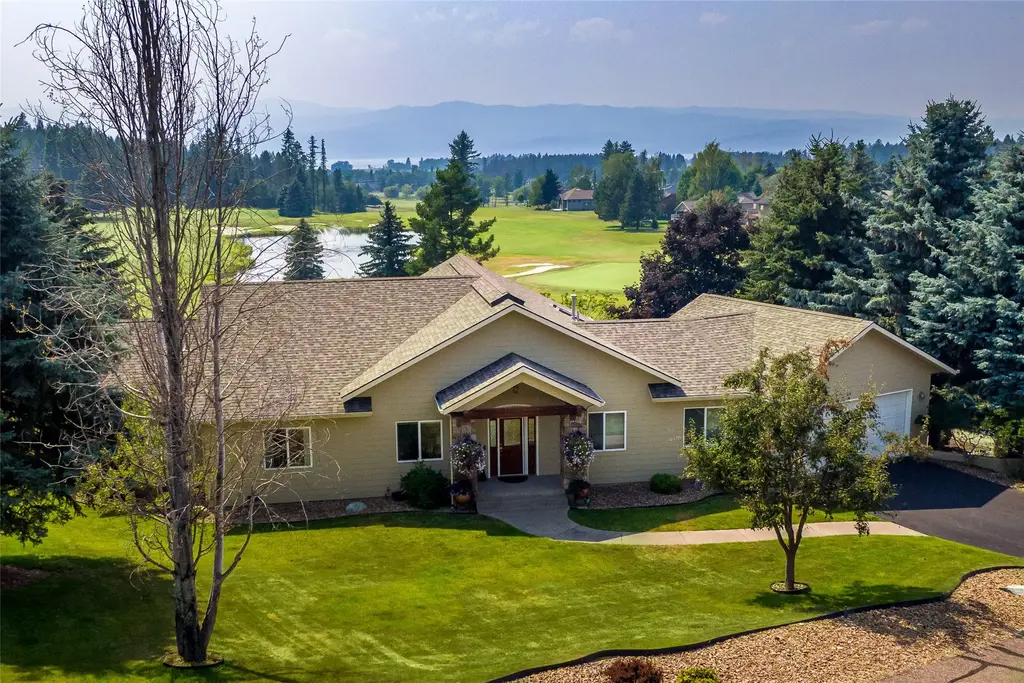 104 Baylie Drive, Bigfork