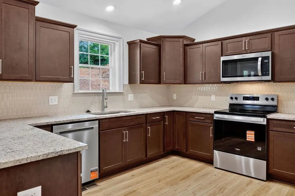 206 Langley Dr, Waynesboro