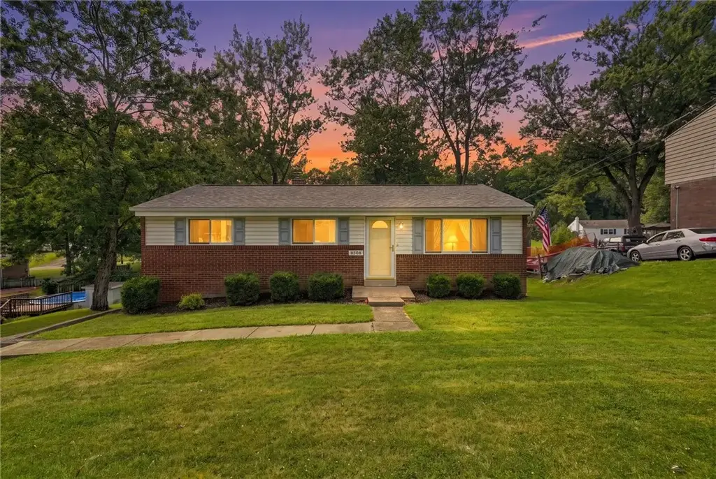 5968 Irishtown Road , Bethel Park