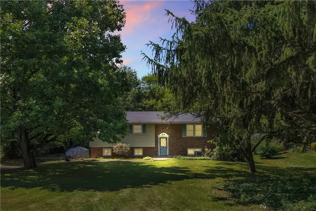 161 Margaret Drive , Chippewa