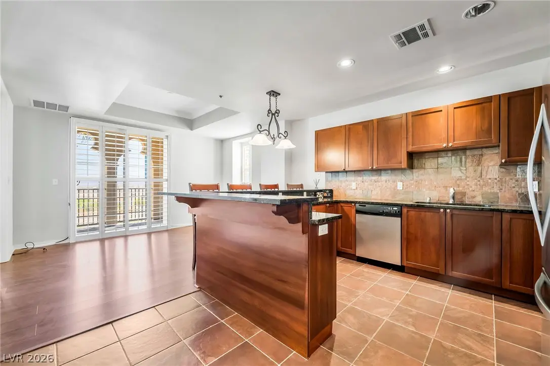 2405 W Serene Avenue 529, Las Vegas