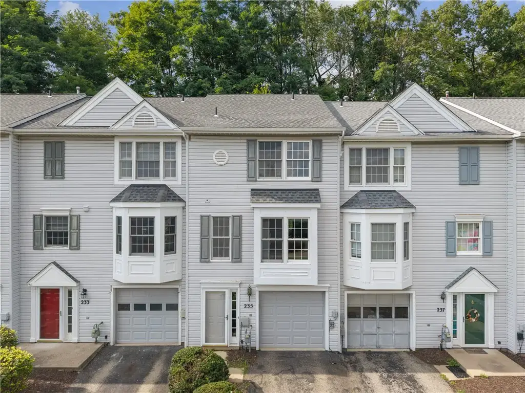 235 Fieldbrook Drive, North Strabane