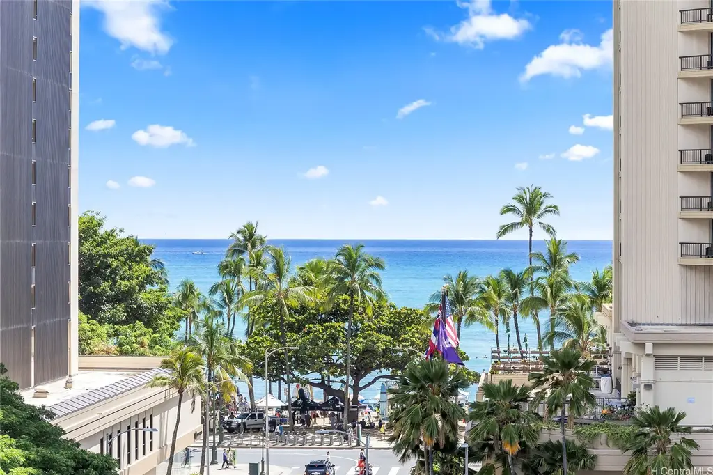 2427 Kuhio Avenue # 702, Honolulu