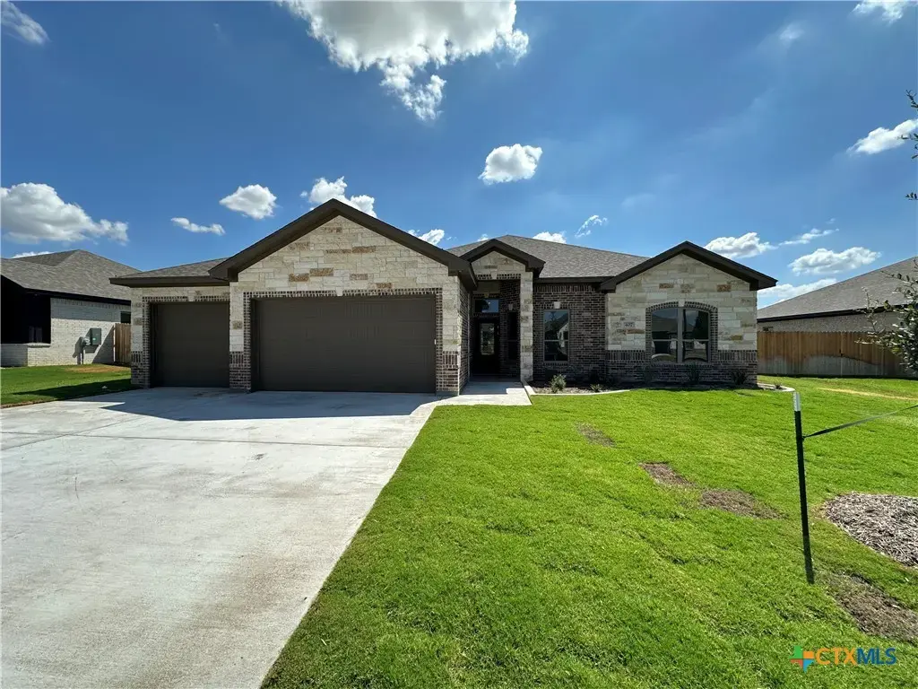 407 Magnolia, Troy