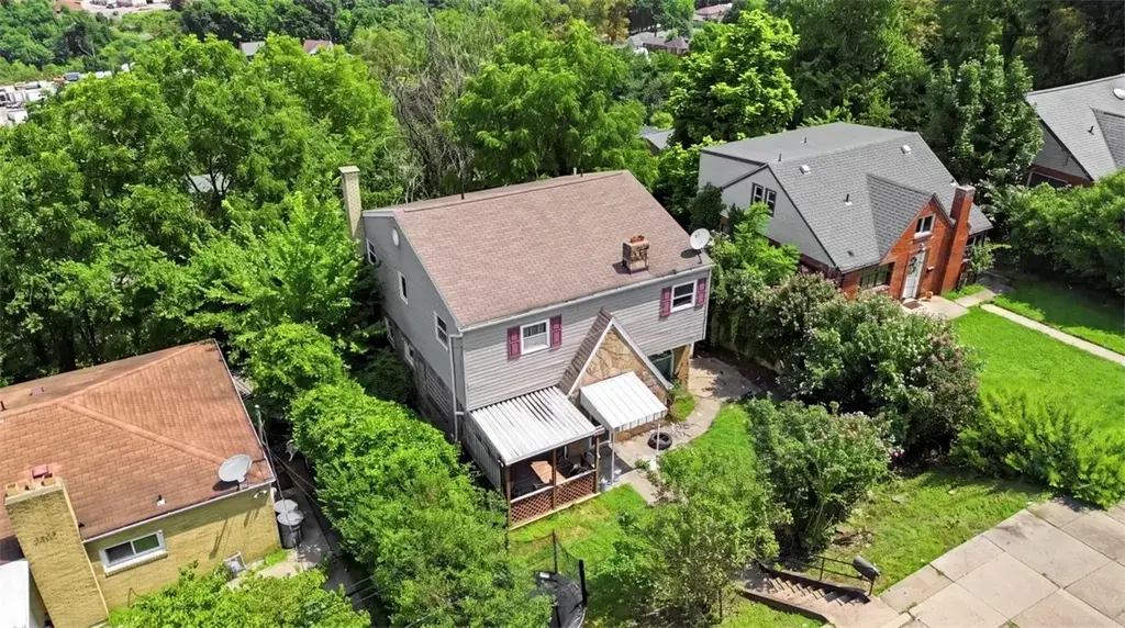 1109 Gary Avenue , Clairton
