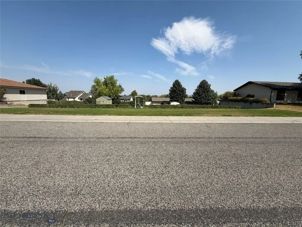 2133 Interlachen Lot 11 Drive, Billings