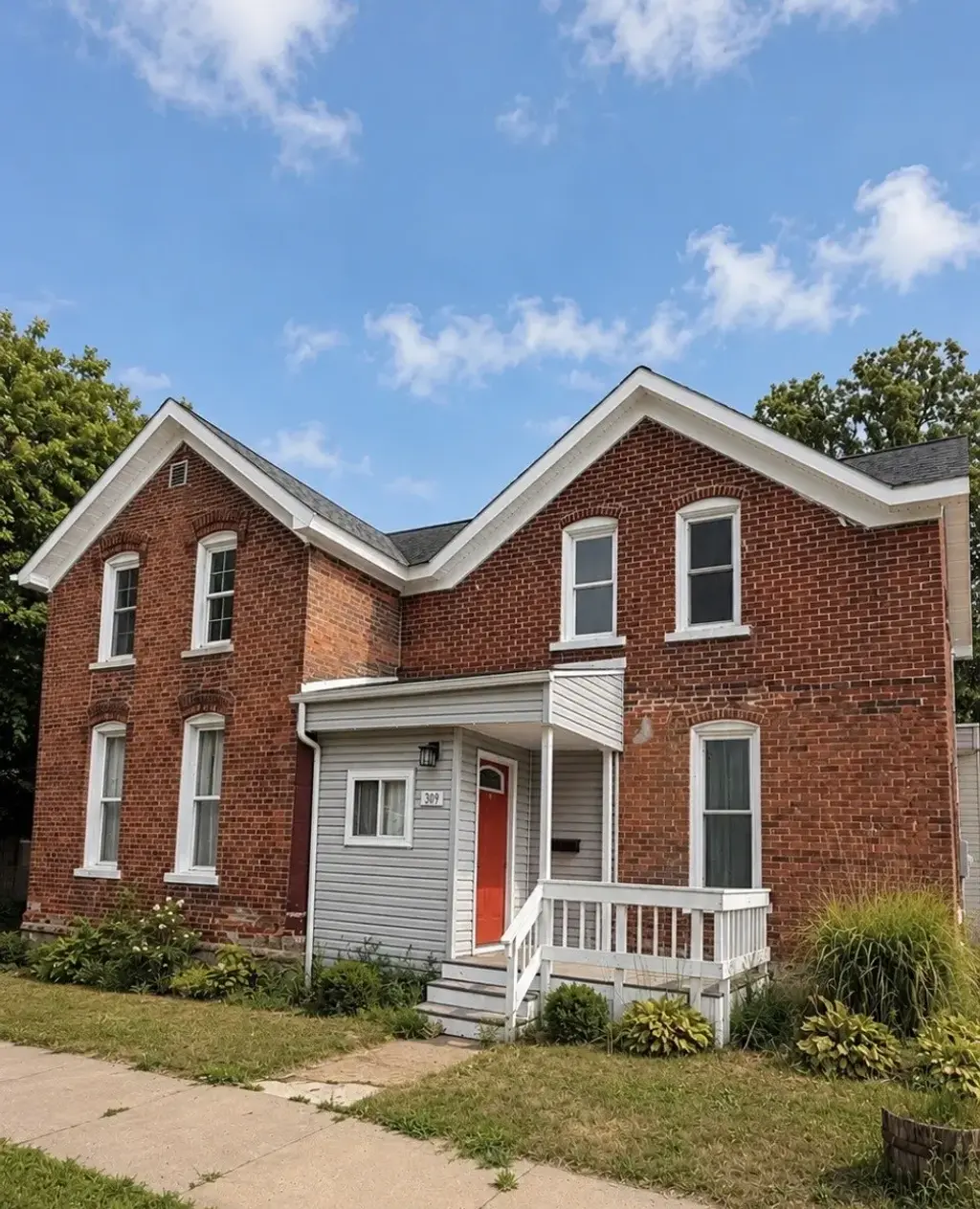 309 N Prairie Street, Chippewa Falls