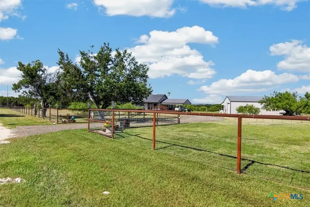 910 Star Lane, Gatesville