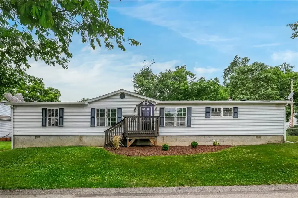 121 Duquesne Avenue , Dravosburg