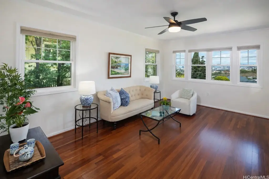 1439 Center Street, Honolulu