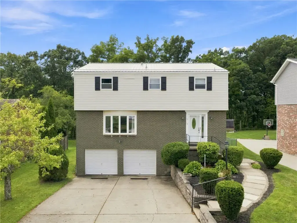 252 Boyce Park Drive , Plum Boro