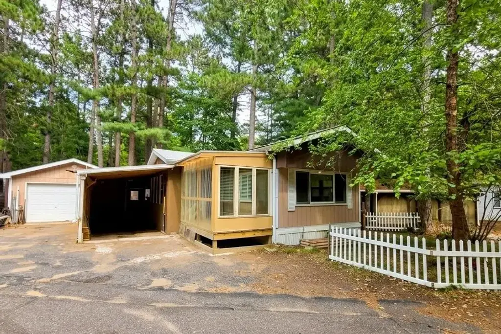 1256 Skyline Ln, Woodruff