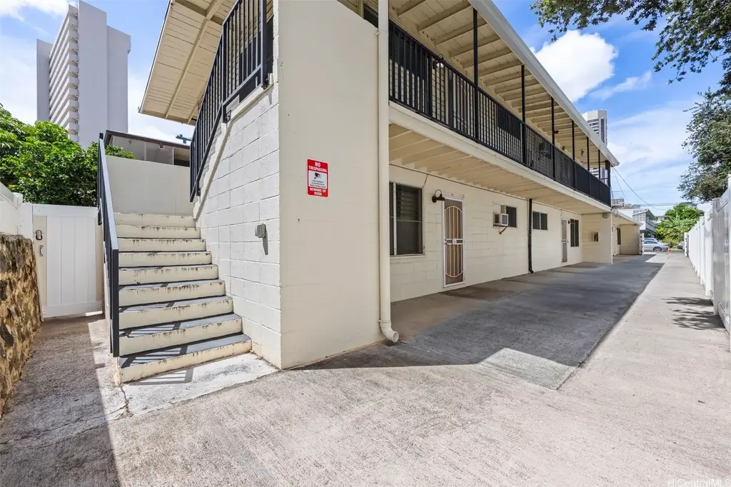 2730 Nakookoo Street, Honolulu