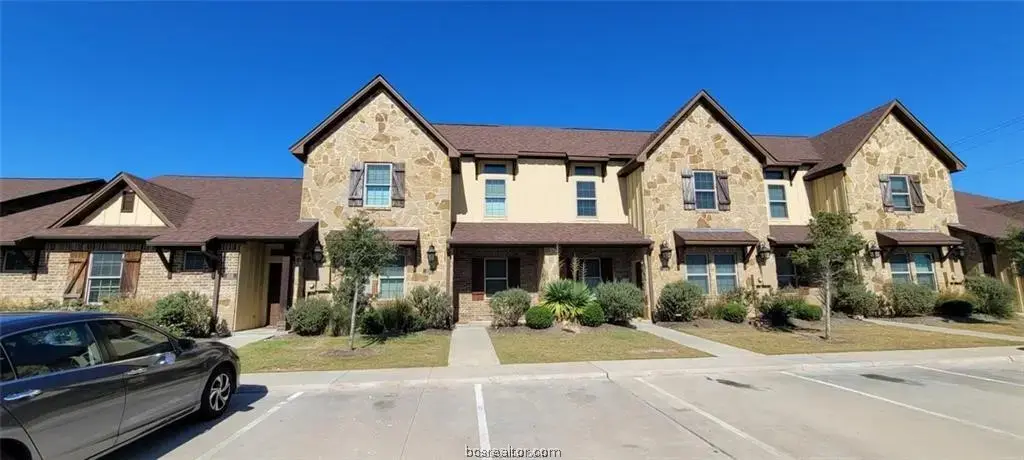 106 Knox Drive, College Station