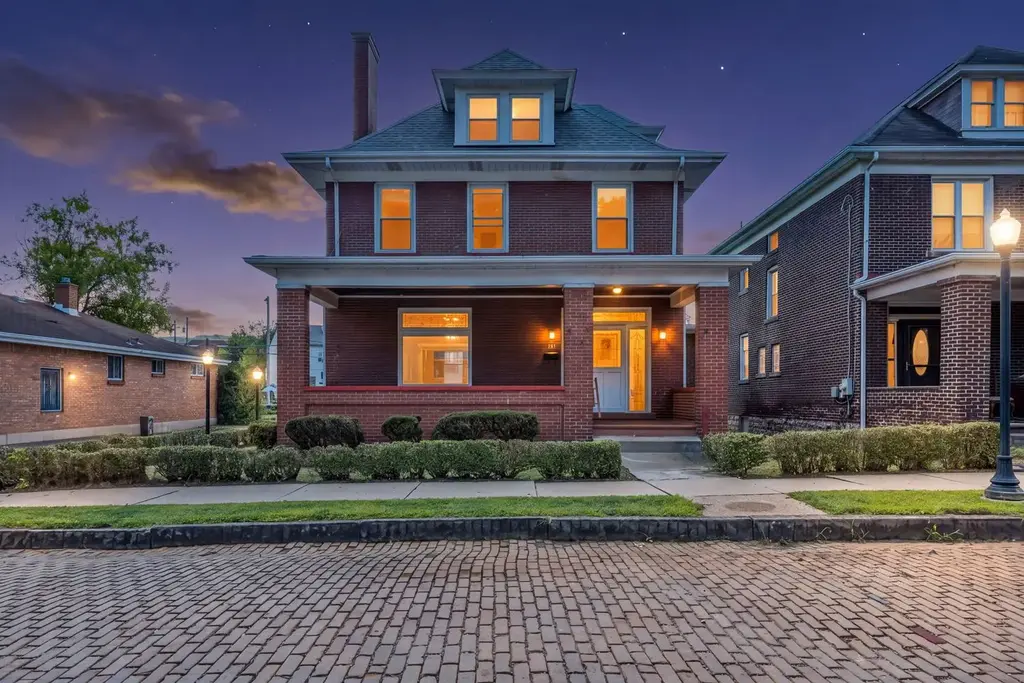 201 Greydon Avenue, McKees Rocks