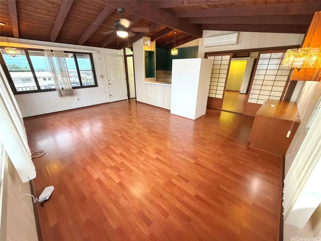 99-671 Pohue Street, Aiea