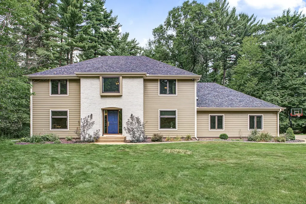 6644 Timber Lane, Eau Claire
