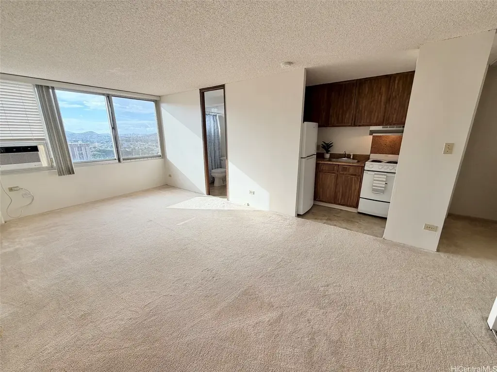 98-288 Kaonohi Street # 2204, Aiea