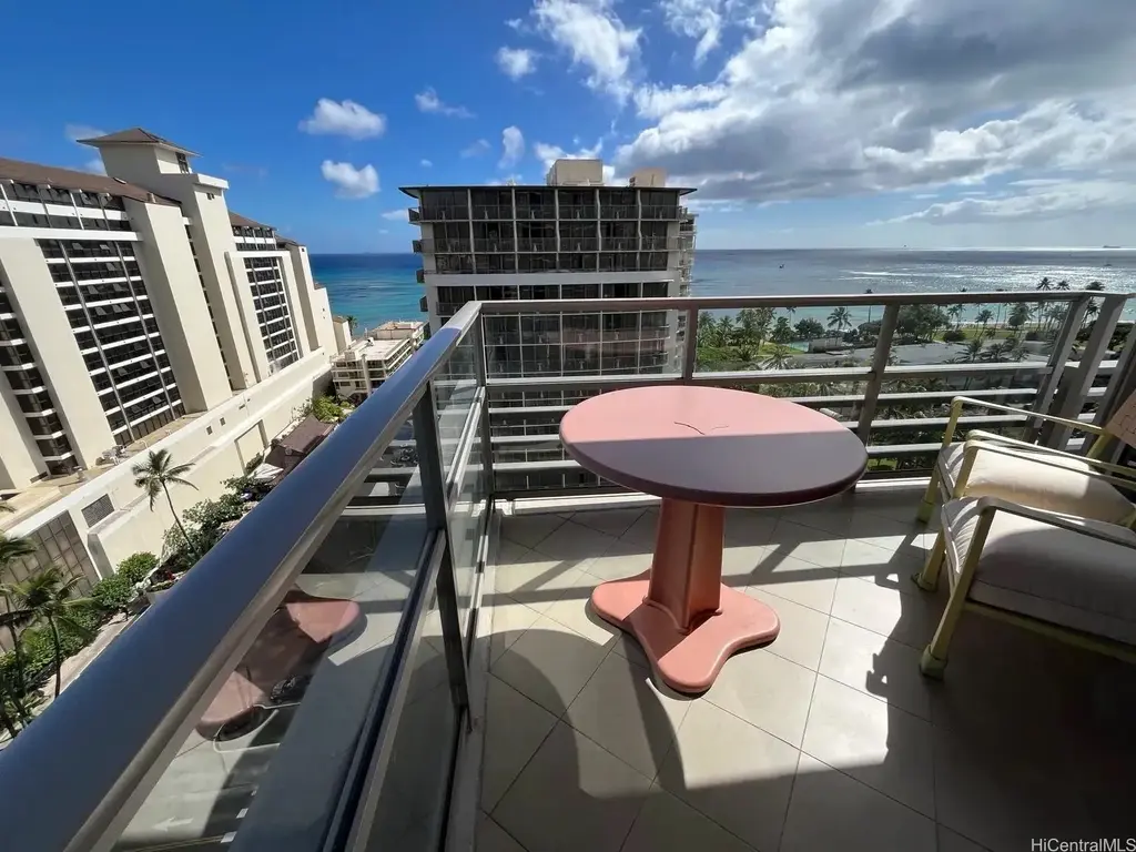 223 Saratoga Road # 1422, Honolulu