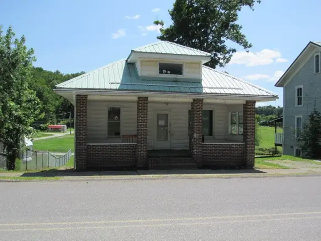 724 Main Street, E Mahoning/Marion Ctr