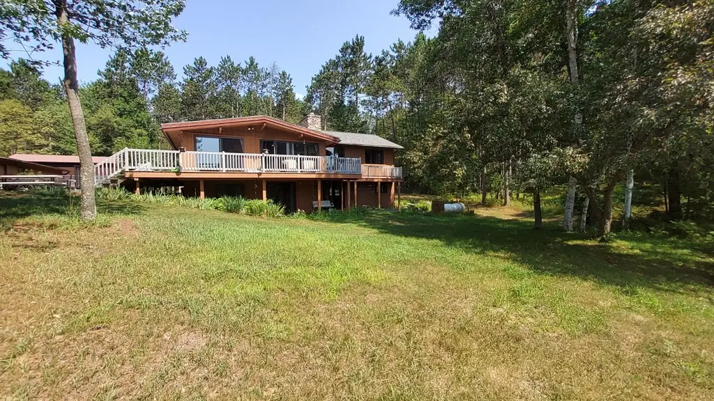8710 Curtis Lake Dr, Minocqua