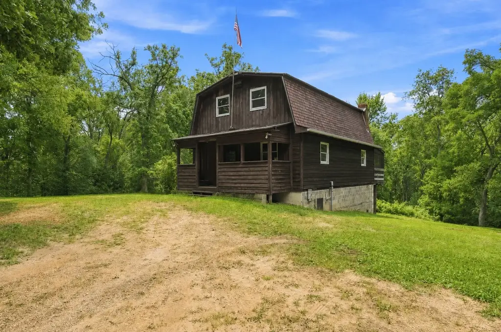 1174 Mckinley Drive, Hudson
