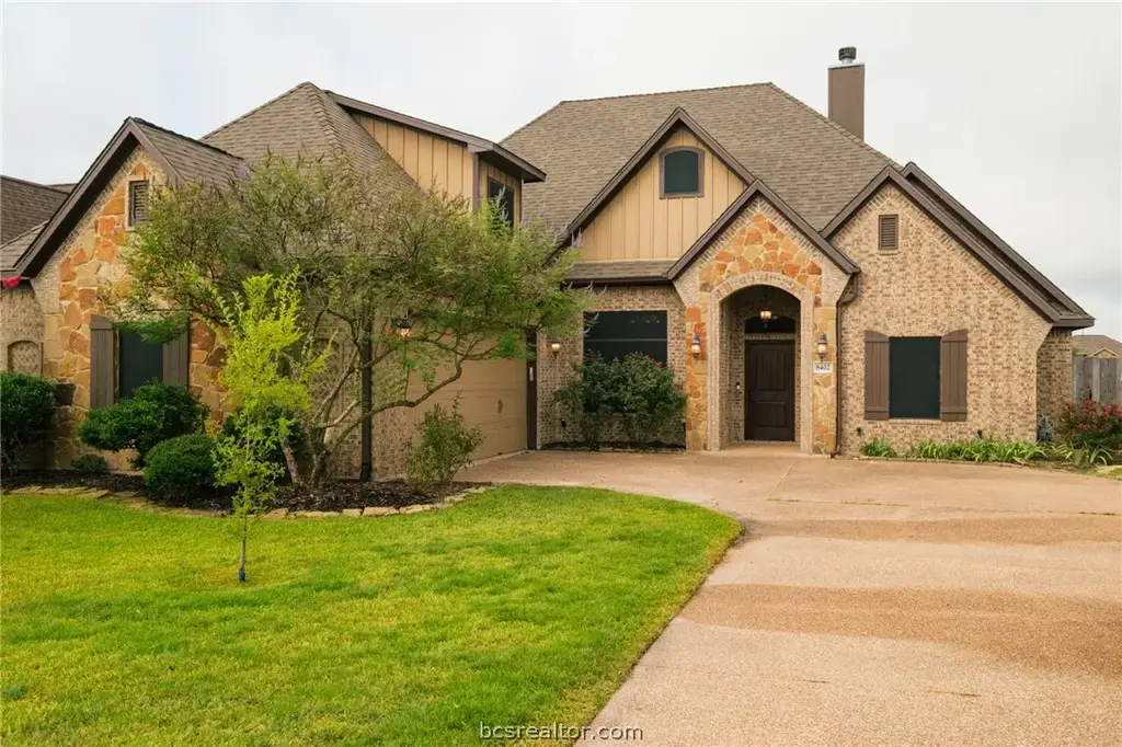 8402 Justin Avenue, College Station