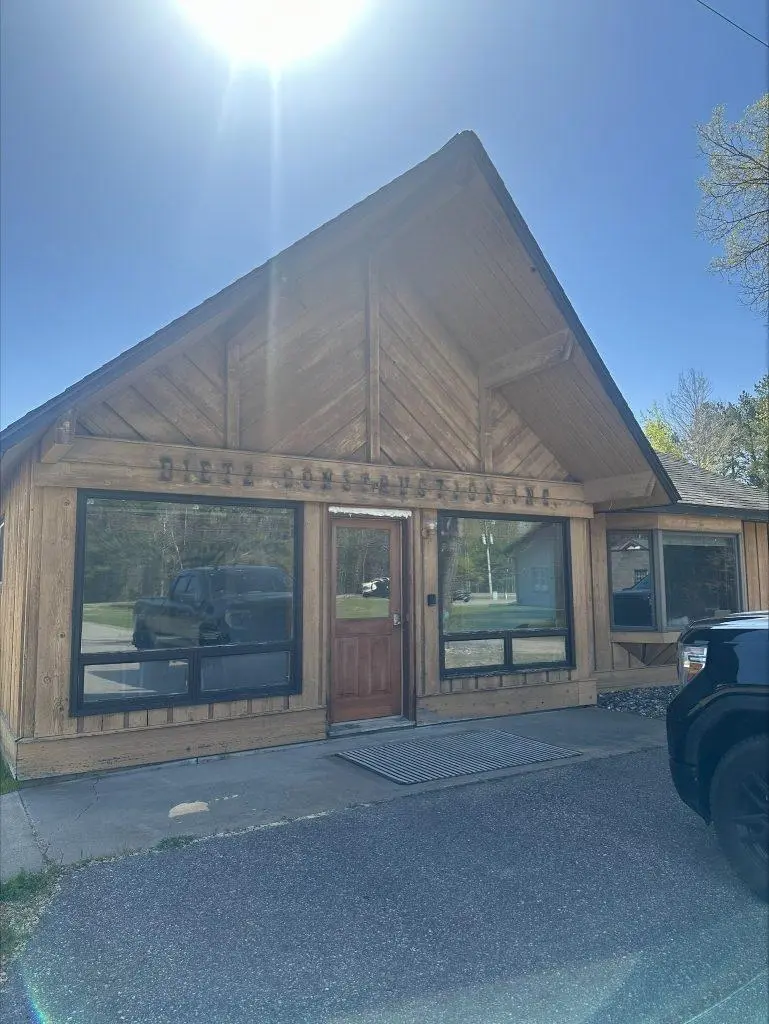 3740 Country Dr, Rhinelander