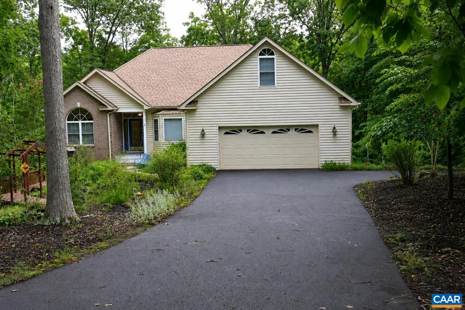 3 Nutwood Cir, Palmyra