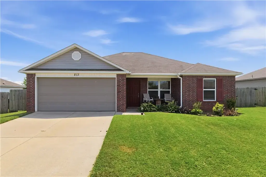 813 Nw 67th Avenue, Bentonville