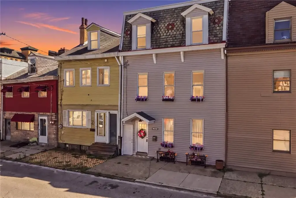 902 James Street , East Allegheny