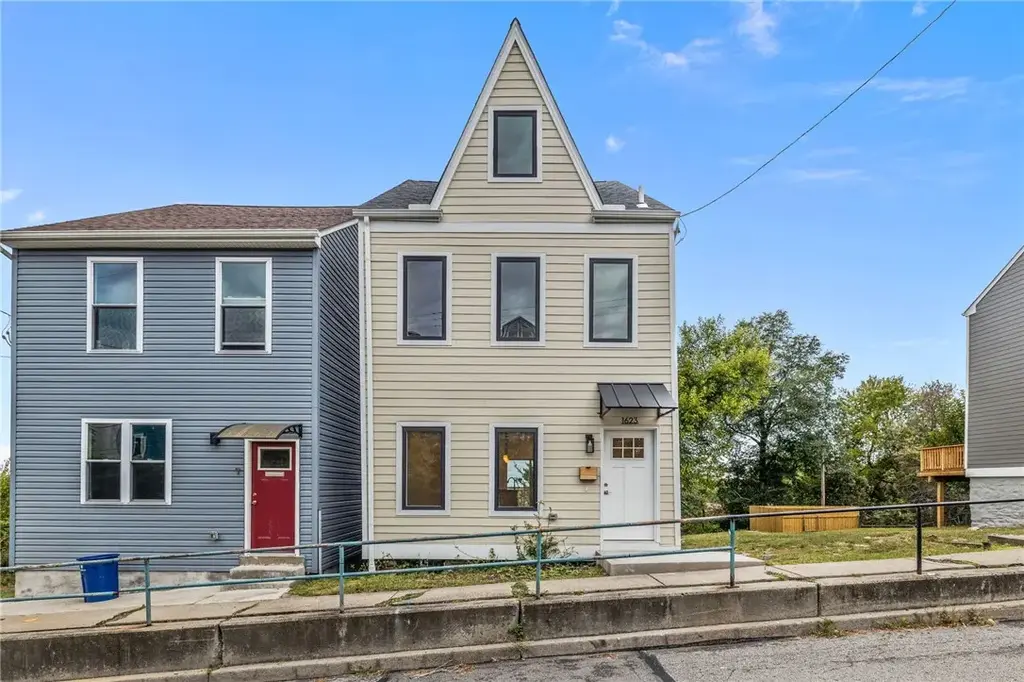 1623 Lanark Street , Fineview