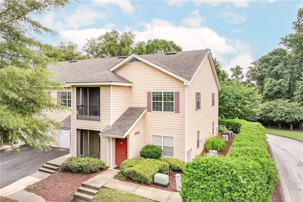 447 W Longleaf Dr 301, Auburn